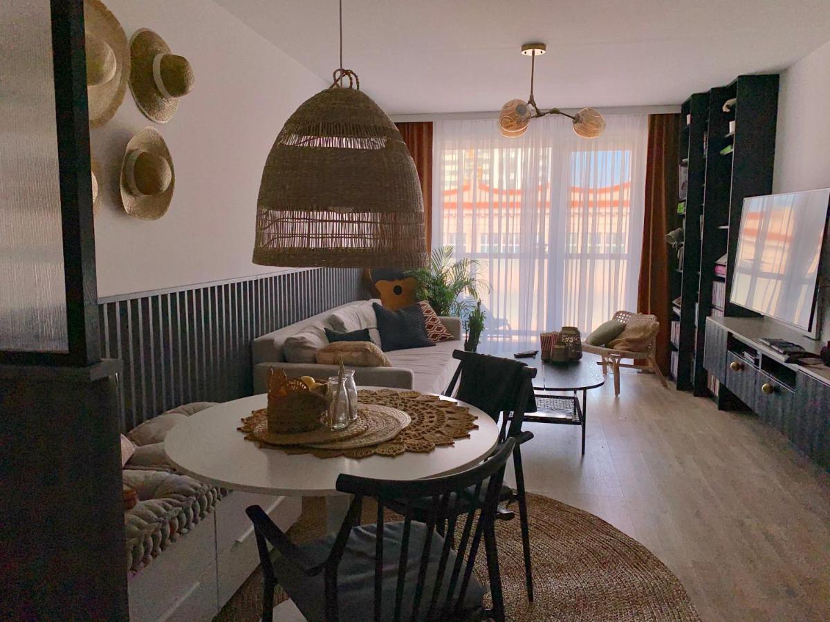 Central Point By Zoom Apartments Братислава Экстерьер фото